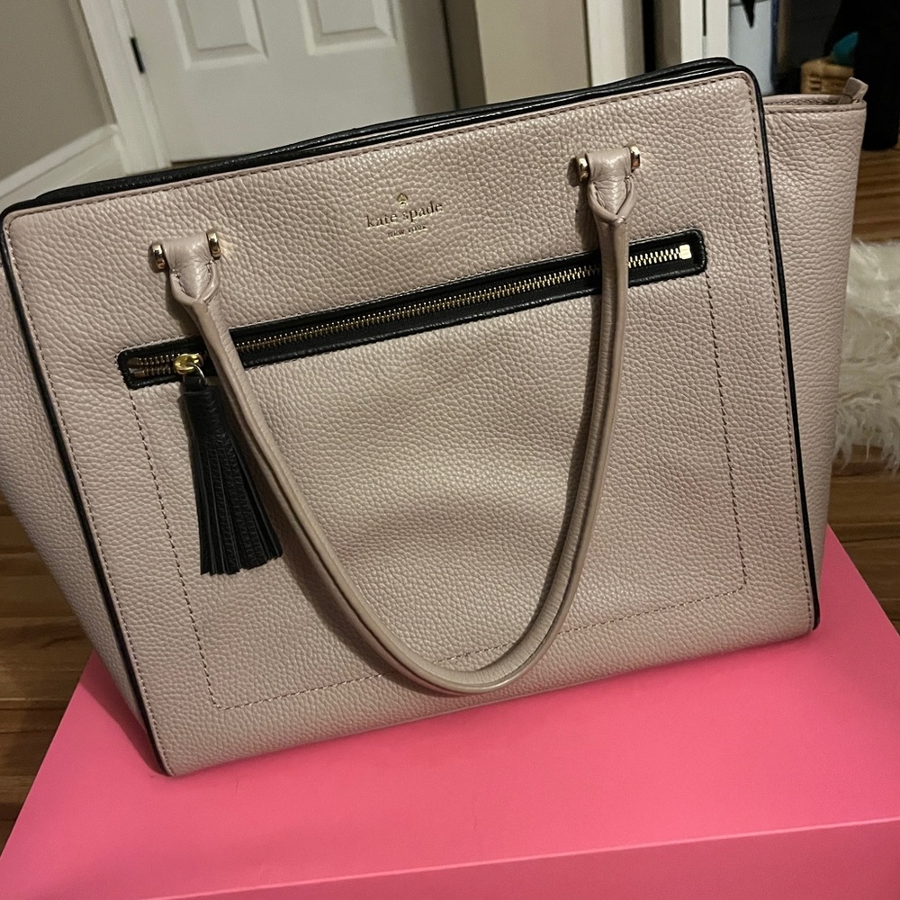 Like new KATE SPADE Large tote leather tote